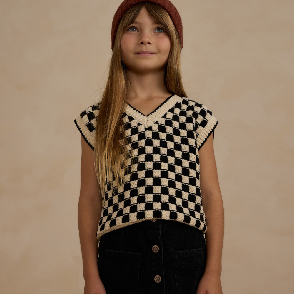 Sweater Vest Check
