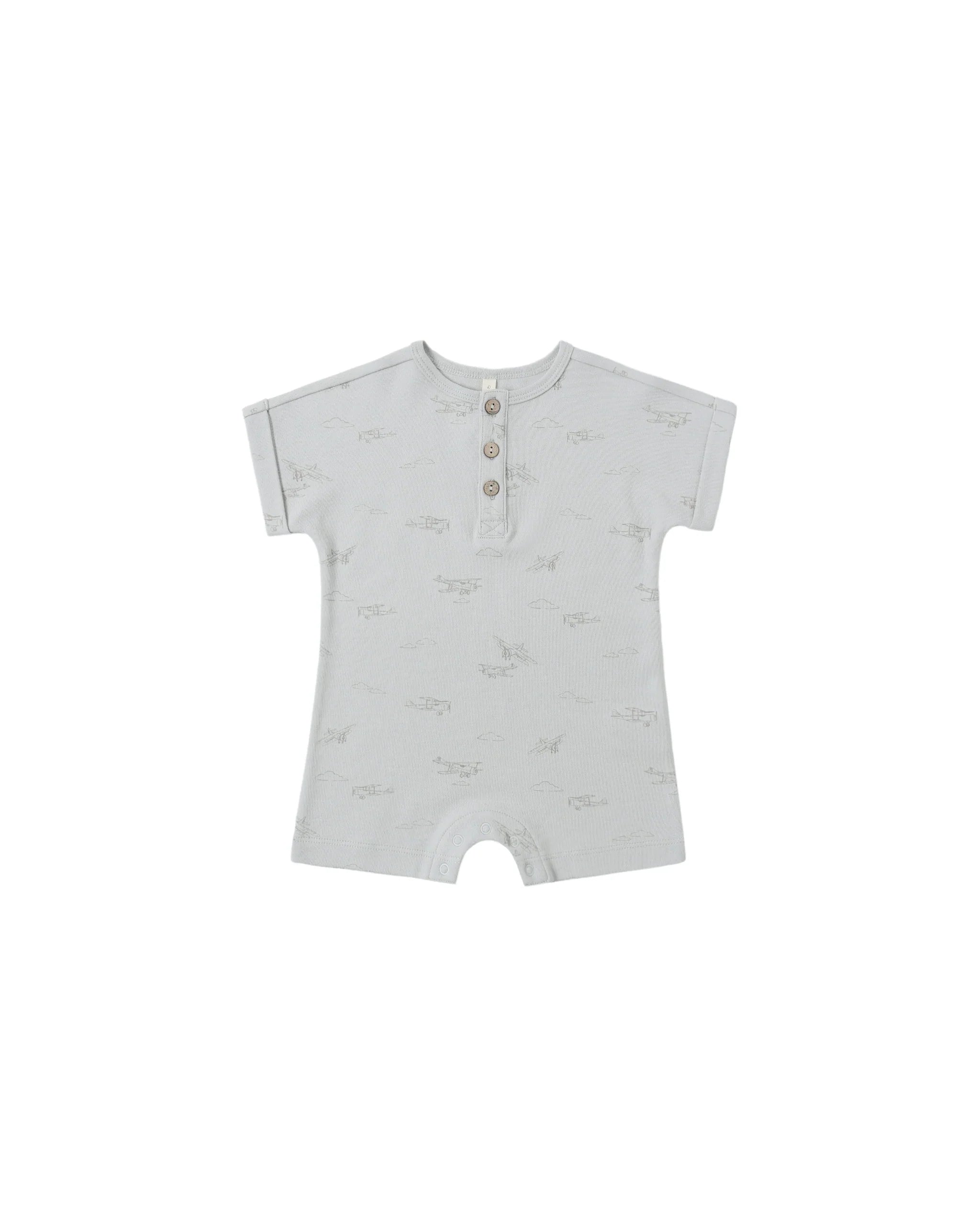 How to Dress Babies for Humid Weather